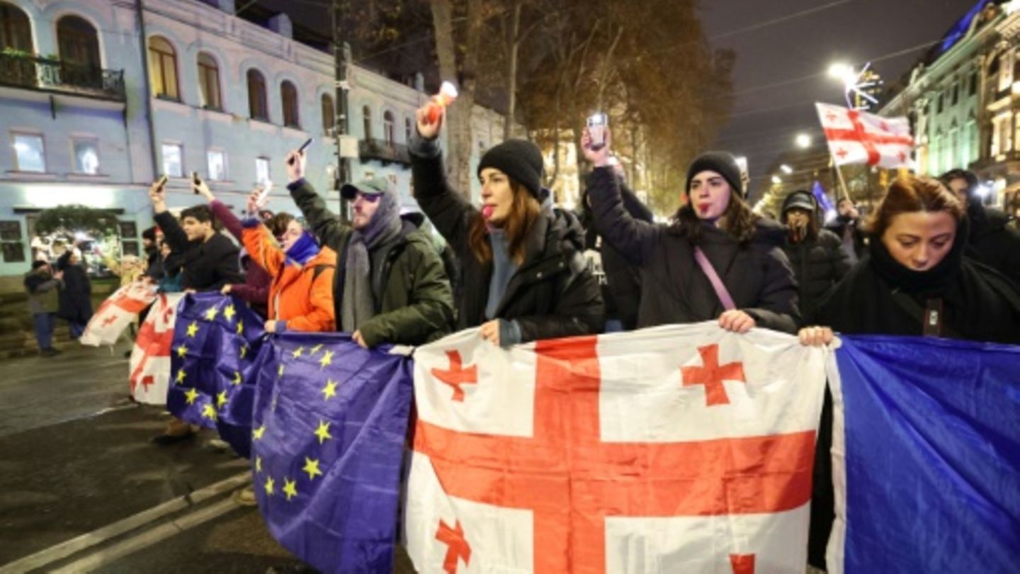 Demonstranten in Tiflis