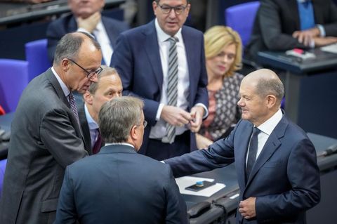 Bundeskanzler Olaf Scholz stellt am Montag die Vertrauensfrage