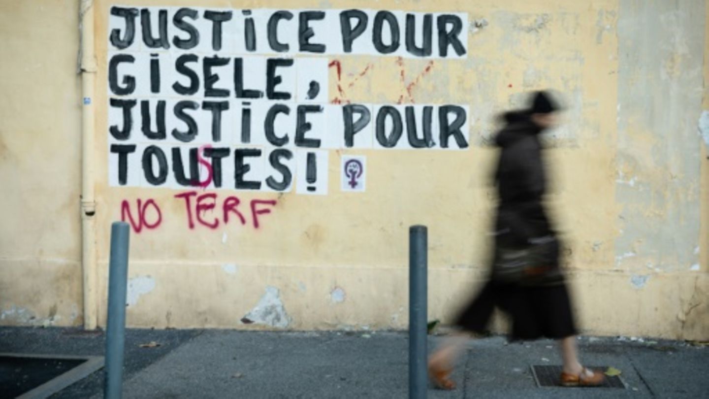 Graffiti zum Pelicot-Prozess in Avignon