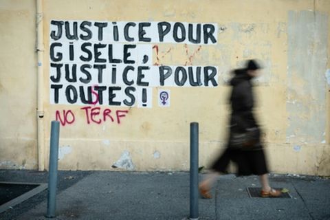 Graffiti zum Pelicot-Prozess in Avignon