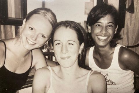 Freundinnen seit der Schule: Kerstin, Claudia und Julia im gemeinsamen Spanienurlaub
