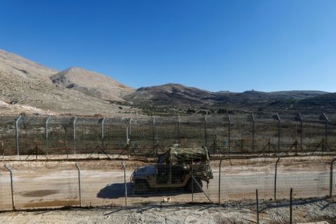 Israelischer Jeep auf Golanhöhen