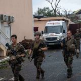 Armeeangehörige bei der Arbeit nach dem Zyklon Chido in Mayotte
