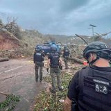 Es gebe noch immer Hoffnung, Menschen lebendig zu finden, sagte Oberst Alexandre Jouassard vom interministeriellen Krisenzentrum im Sender France 2