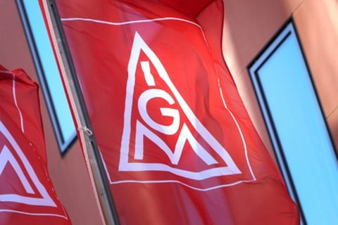 Fahnen der IG Metall