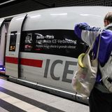 Berlin-Paris-ICE am Hauptbahnhof