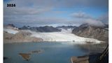 Blick auf den Gletscher Blomstranbreen auf dem norwegischen Archipel Spitzbergen