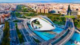 Blick auf den Wissenschaftspark der spanischen Stadt Valencia