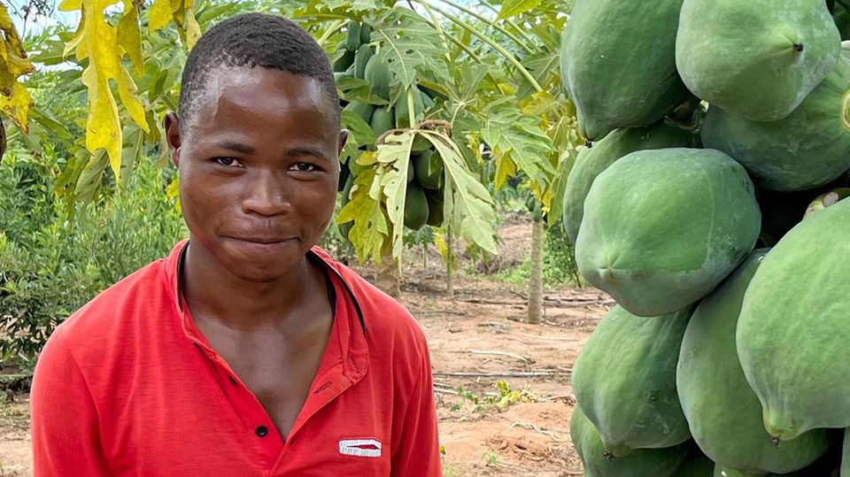 Kinakoni: Ein Projekt von Stiftung stern und Welthungerhilfe.Gemeinsam mit Bauern wie Lina und Makali Kilii und Start-ups aus Kenia suchen wir nach Lösungen gegen den Hunger. Kinakoni: Ein Projekt von Stiftung stern