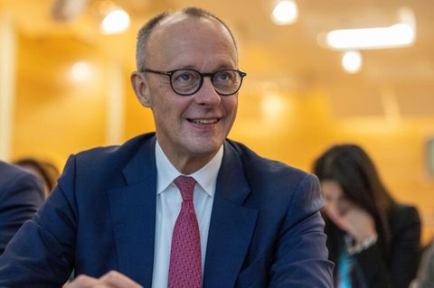 Wird Friedrich Merz der nächste Politiker in der Reihe der Spitznamen-Träger? Mit seinem Frontalangriff, in dem er ihn als "Fritze" bezeichnete, eröffnete (Noch-) Kanzler Olaf Scholz auf rhetorisch den Wahlkampf. Ob wir in einigen Jahren vom Bundes-"Fritze" reden werden, wird die Zeit zeigen