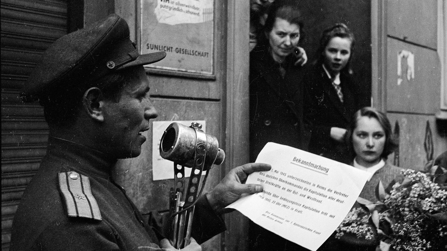 The Second World War through the lens of a Soviet photographer
