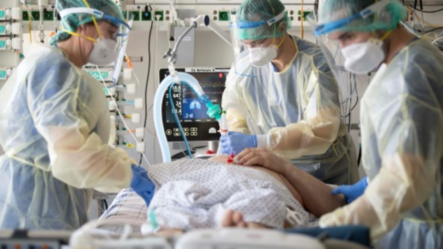 Medizinisches Personal in einer Klinik