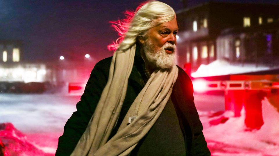 Der Umweltaktivist Paul Watson wird aus dem Gefängnis in Nuuk, Grönland, entlassen