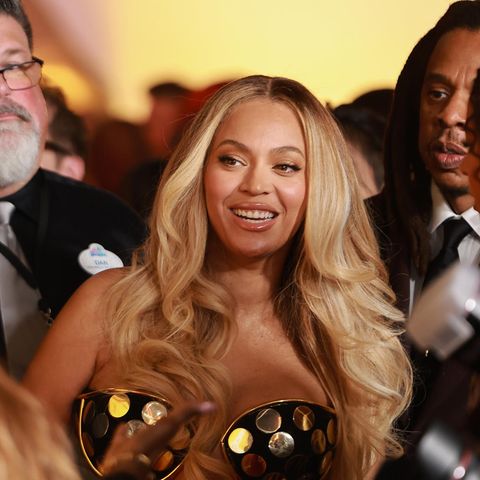 Beyoncé mit blonder Mähne im Dezember 2024