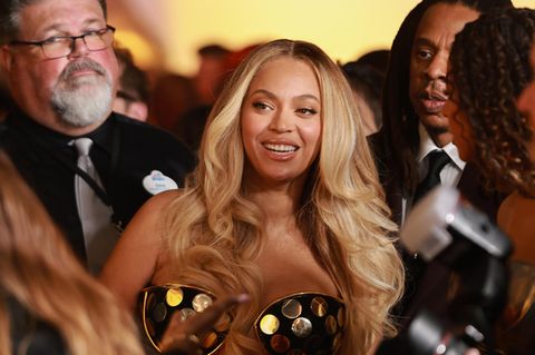 Beyoncé mit blonder Mähne im Dezember 2024
