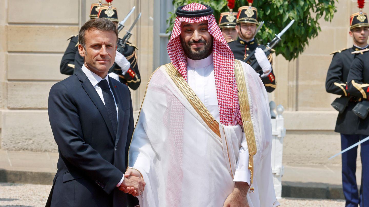 Familie Al Saud Mohammed bin Salman bin Abdulaziz Al Saud mit Macrom