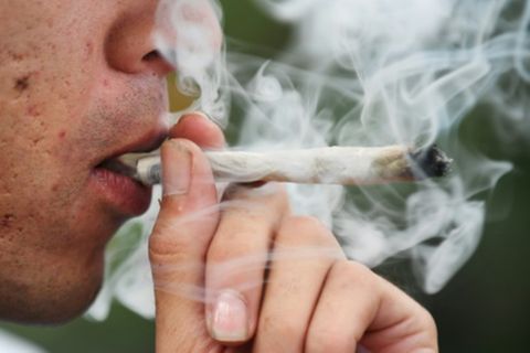 Joint mit Cannabis