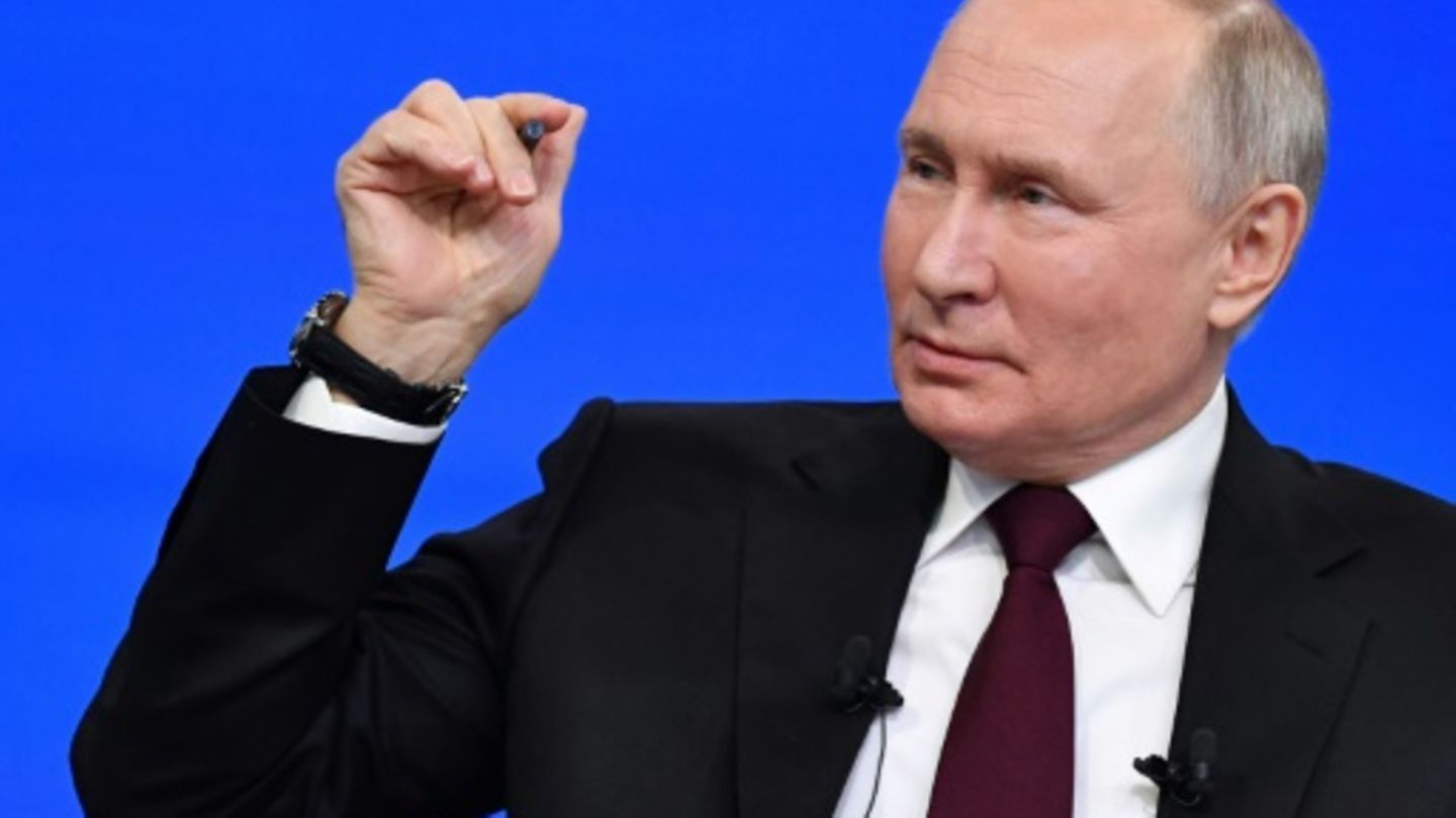 Putin bei seiner Pressekonferenz im Jahr 2023