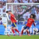 Sport-Momente des Jahres: Handspiel des Spaniers Cucurella