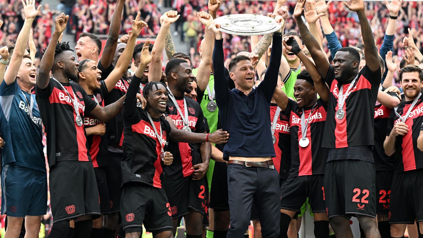 Meistermacher Sport-Momente des Jahres: Bayer Leverkusen feiert die deutsche Fußballmeisterschaft