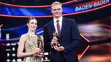 Zu den Olympia-Helden zählen Sportgymnastin Darja Varfolomeev (l) und der Ruderer Oliver Zeidler, die zu den "Sportlern des Jahres" gewählt wurden. In Paris holten beide je eine Goldmedaille für Deutschland. Genauso wie die Nationalmannschaft der Frauen im 3x3-Basketball, die bei der Gala ebenfalls ausgezeichnet wurden