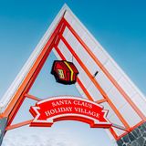 Eingang zum Santa Clause Holiday Village