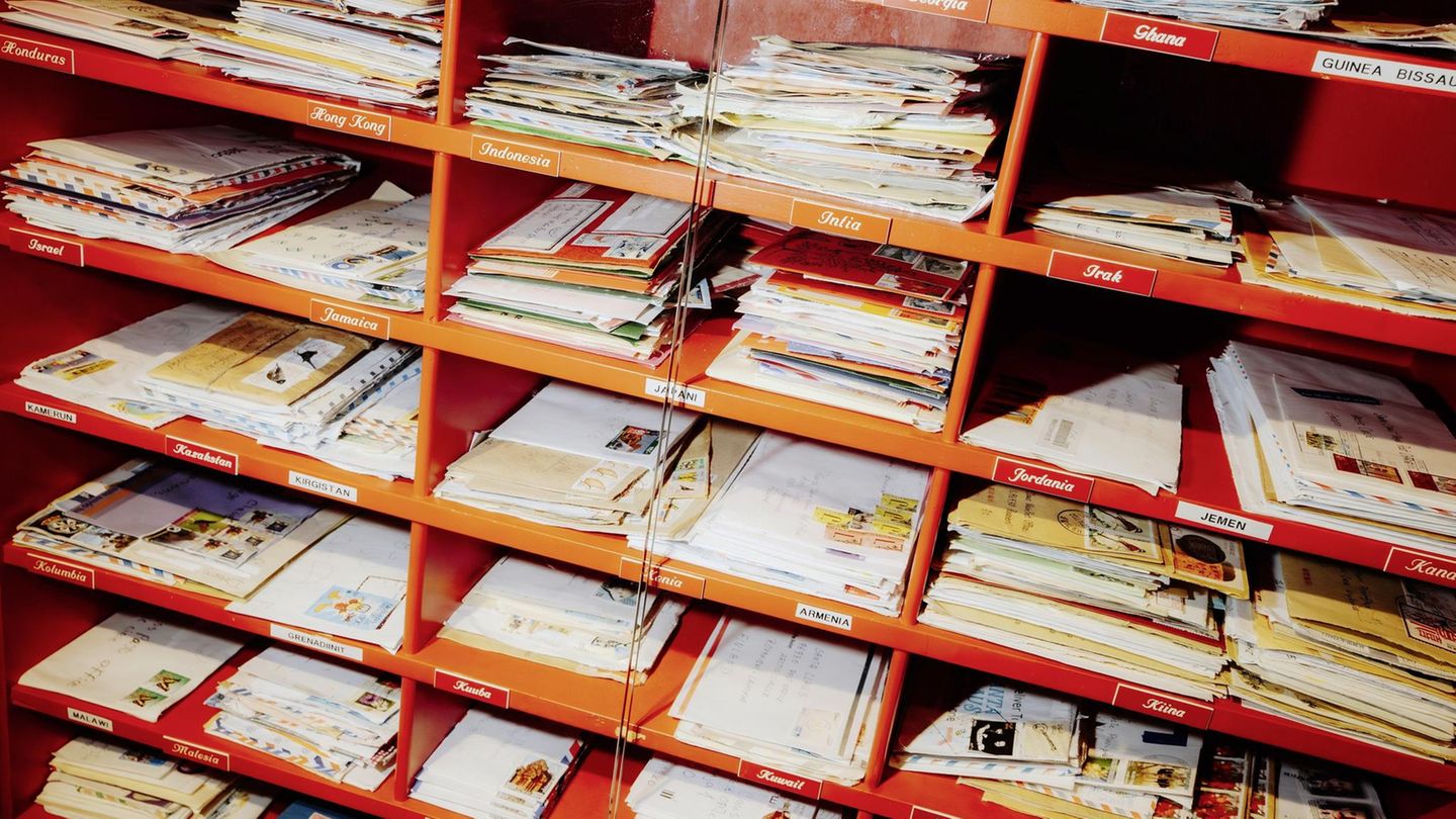 Sammlung von Briefen an den Weihnachtsmann im Post Office