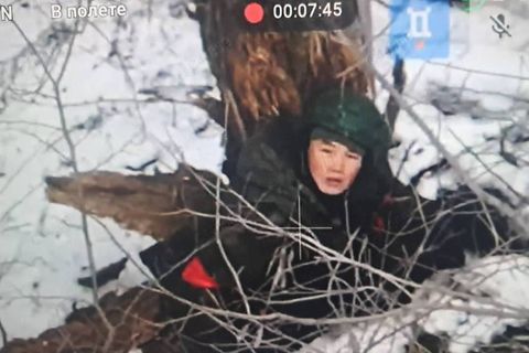 Ein nordkoreanischer Soldat in Kurs