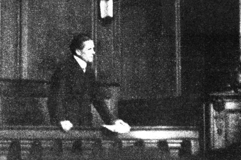 Franz Tausend während seiner Gerichtsverhandlung 1931
