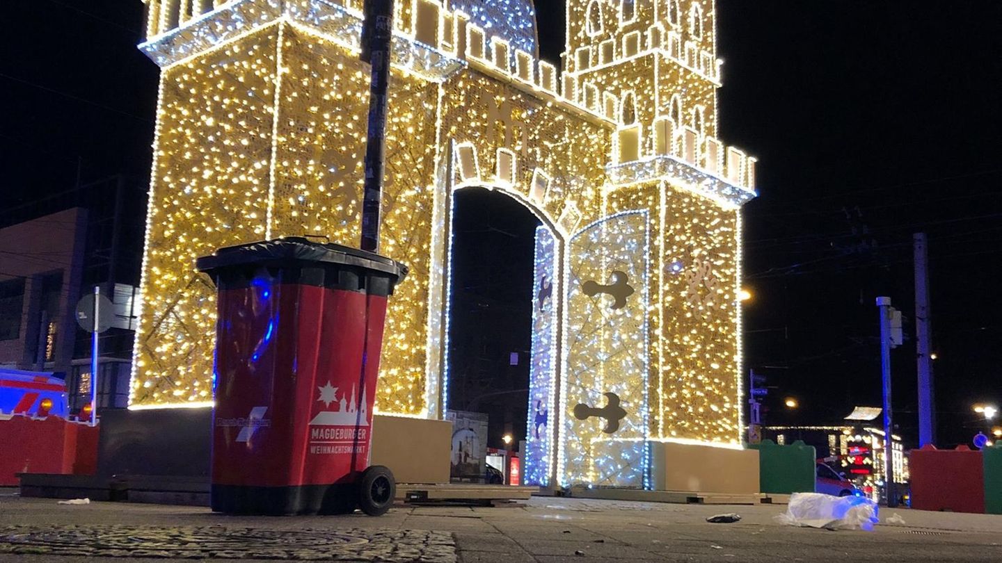 Der Weihnachtsmarkt in Magdeburg wird nach dem Vorfall geschlossen, die Besucher räumen das Gelände