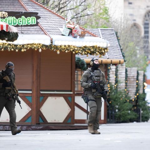 Magdeburg: Polizei auf Weihnachtsmarkt nach dem Attentat