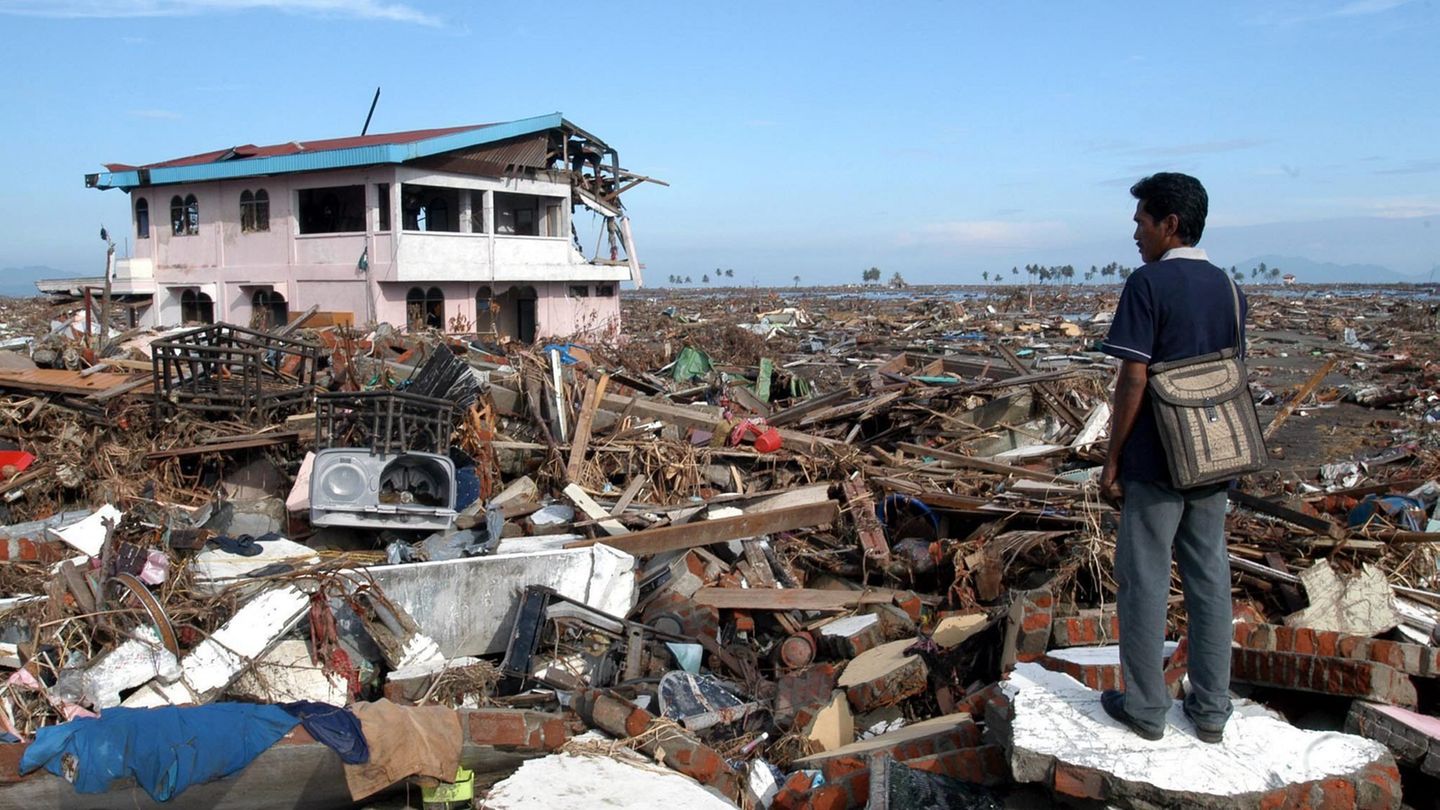 Tsunami in the Indian Ocean 2004: Images of the disaster 20 years ago