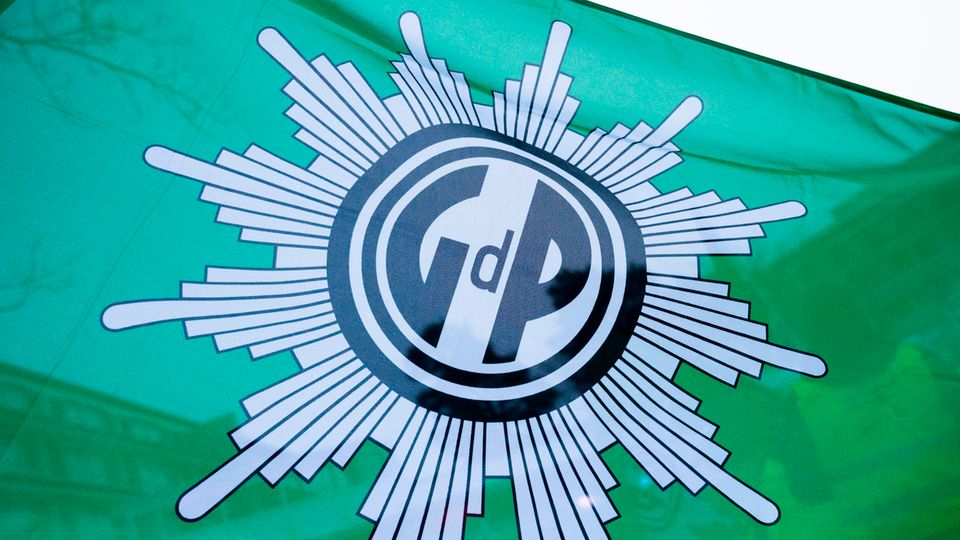 Polizeigewerkschaft bekräftigt Forderung nach mehr Befugnissen Polizeigewerkschaft bekräftigt Forderung nach mehr Befugnissen
