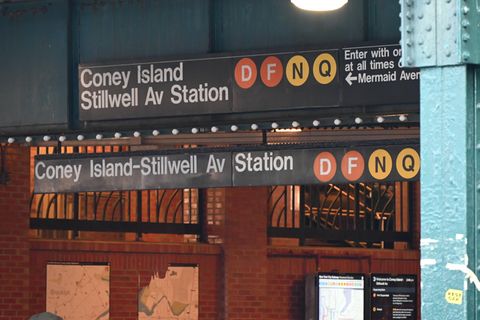 New York U-Bahn-Station F-Linie