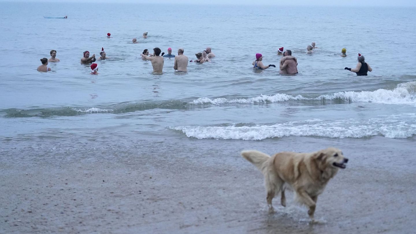 Weihnachten Anbaden Weihnachtsbaden