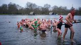 Weihnachten Anbaden Weihnachtsbaden