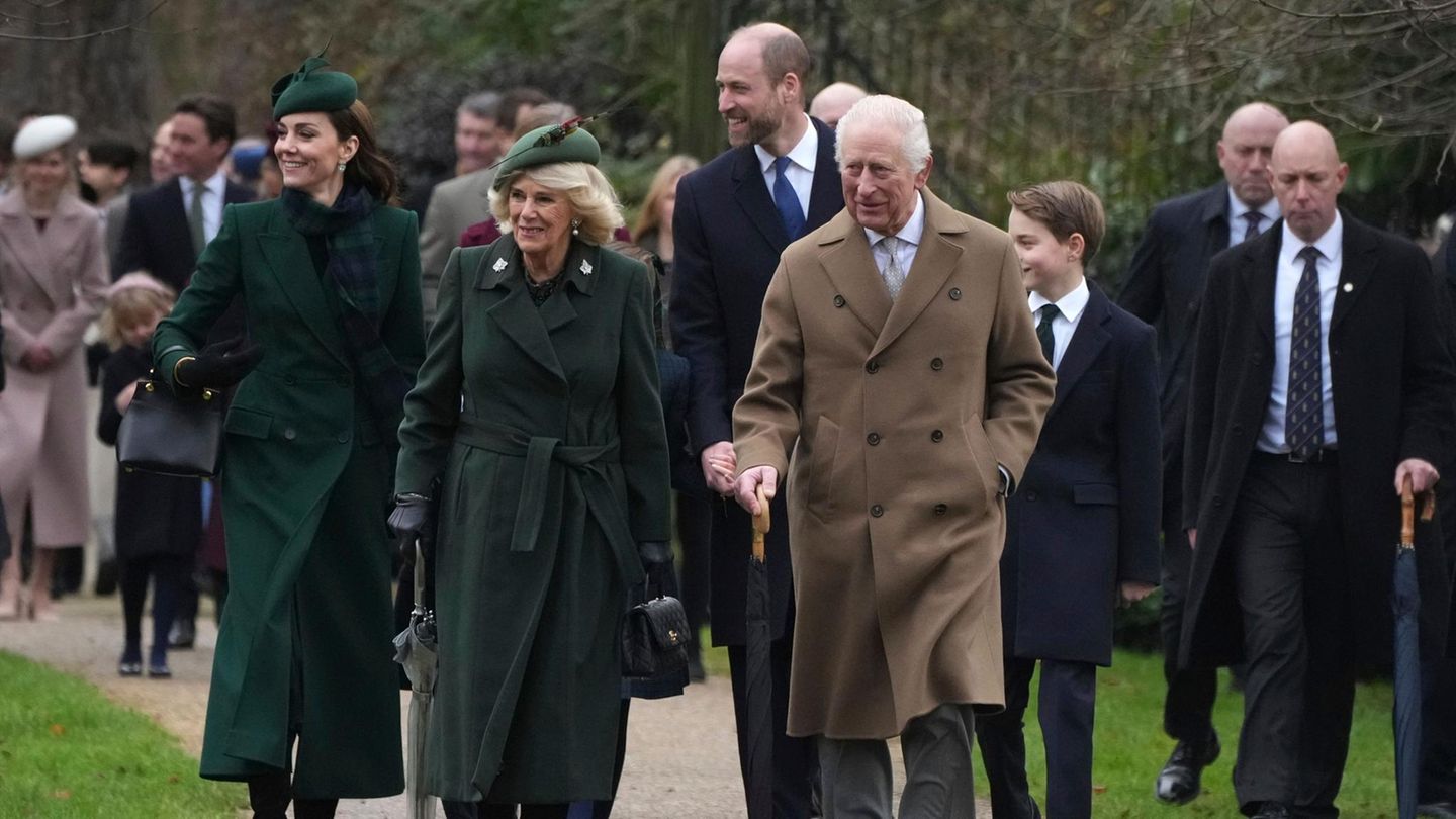 Charles und Camilla auf dem Weg zum Weihnachtsgottesdienst