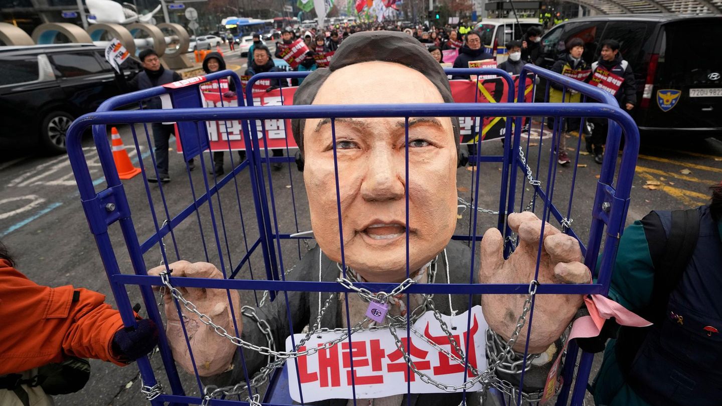 South Korea: Motion to impeach interim president filed