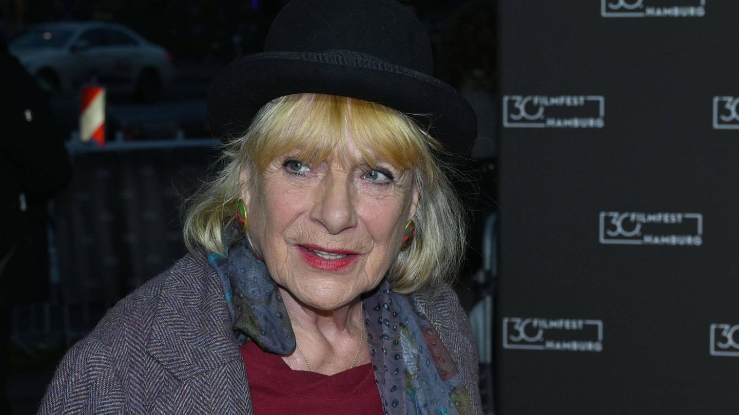 Hannelore Hoger Hannelore Hoger