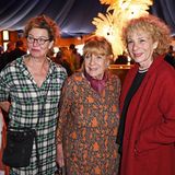 Hannelore Hoger 2023 mit Tochter Nina und der Schauspielerin Margarita Broich (links)