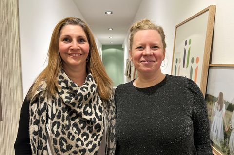 Traueryoga: Janina Fein und Tinuviel Kürzinger