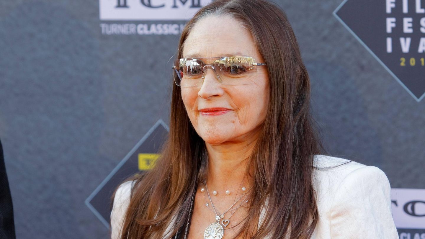 Olivia Hussey: Romeo and Juliet actress dies aged 78