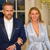 Die größte Stütze dürfte ihr in diesen Tagen ihr Ehemann Ryan Reynolds sein. Der Schauspieler wirkte kreativ am Skript des Films mit und soll auch an Krisengesprächen mit Baldoni und den Filmverantwortlichen beteiligt gewesen sein. Das Paar ist seit 2012 verheiratet und hat vier gemeinsame Kinder