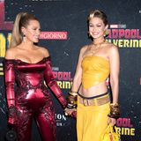 Zum engen Freundeskreis von Blake Lively zählt auch das Model Gigi Hadid. 2015 trafen sie sich zum ersten Mal durch ihre gemeinsame Freundin Taylor Swift. Die Frauen erschienen auch gemeinsam zur New Yorker Premiere von "Deadpool & Wolverine" im Juli 2024
