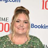 Die Autorin des Romans "It Ends with Us", Colleen Hoover, äußerte sich ebenfalls auf Instagram und schrieb dort: "Blake Lively, du warst nichts anderes als ehrlich, nett, unterstützend und geduldig seit dem Tag, an dem wir uns kennengelernt haben. Danke, dass du genau der Mensch bist, der du bist. Ändere dich nie. Verblühe nie"