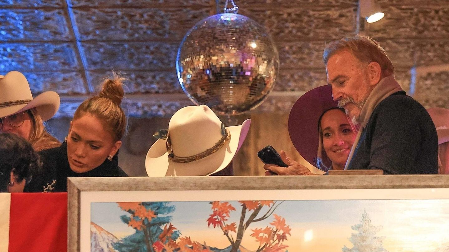 Vip-News: Jennifer Lopez chillt in Aspen mit Freunden – dann taucht Kevin Costner auf