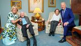 Joe Biden und seine Frau besuchen Jimmy Carter und Rosalynn 2021 in ihrem Haus in Plains