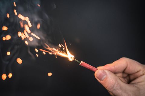 Silvester: angezündeter Böller