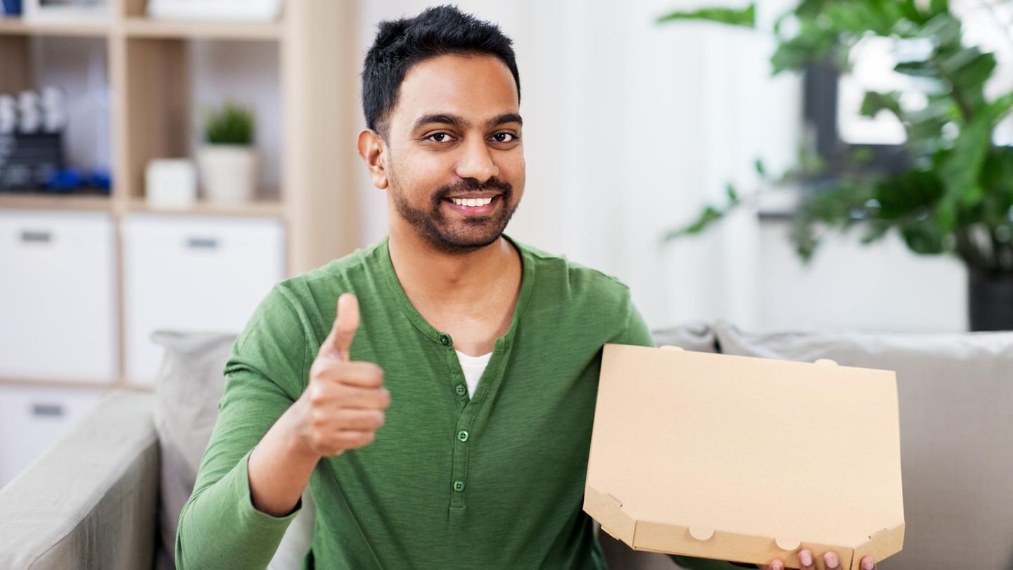 New Year’s Resolutions: 15 Realistic Ideas to Implement for 2025