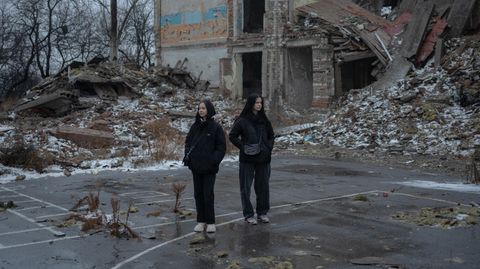 Ukraine: Sie sind Teenager, während um sie herum der Krieg tobt | STERN.de